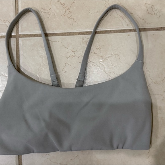 PRICE DROP - Lululemon Size 4 Wunder Train leggings w/ matching bra top. Size 4. - Picture 2 of 4